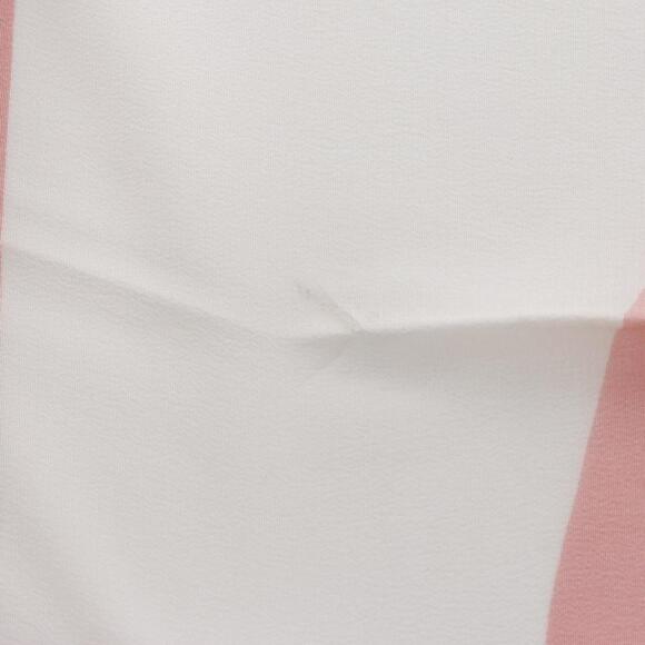 CHANEL Pink Scarf - Picture 6 of 7